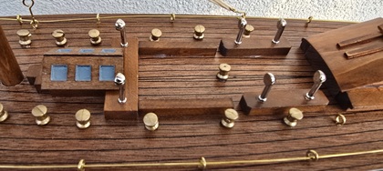 Modellsegelboot Deck
